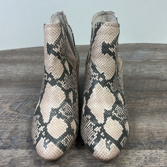 Steve Madden ROCKIR Snakeskin Embossed Ankle Boots Size 8 - Picture 2 of 10